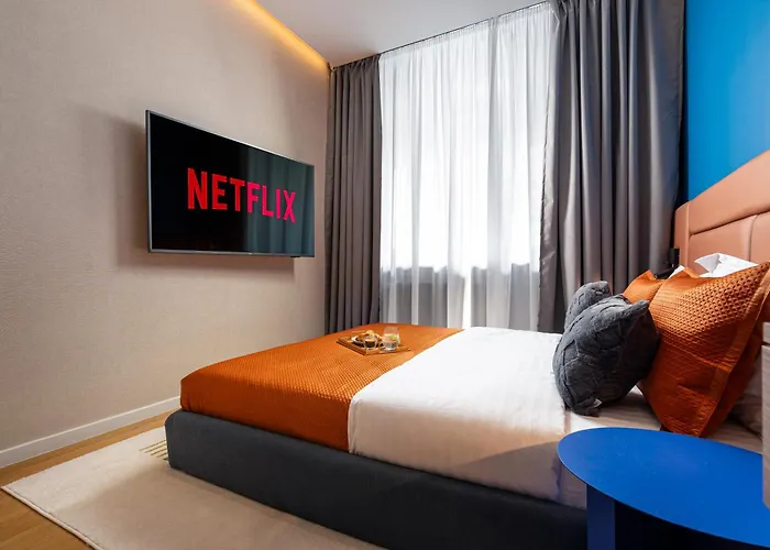 شقة Retro La - Aviatiei Park - Parking - Netflix - Private Garden