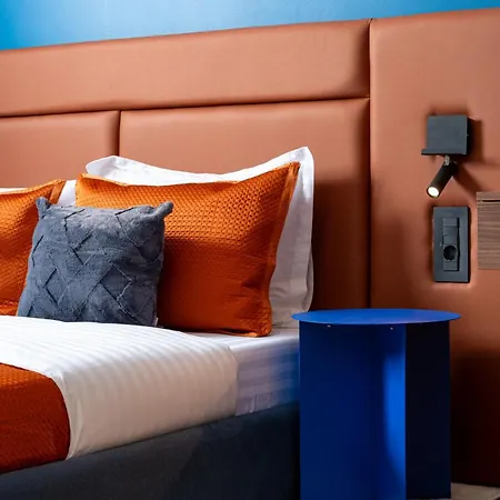 Appartamento Retro La - Aviatiei Park - Parking - Netflix - Private Garden Bucarest