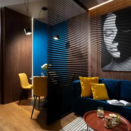 Retro La - Aviatiei Park - Parking - Netflix - Private Garden Apartment Bukarest
