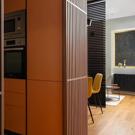 Retro La - Aviatiei Park - Parking - Netflix - Private Garden * Bucarest