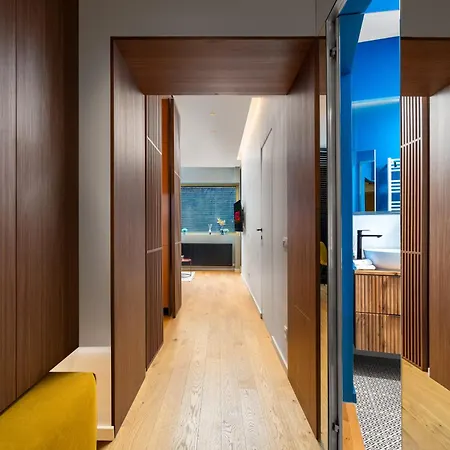 Apartment Retro La - Aviatiei Park - Parking - Netflix - Private Garden *