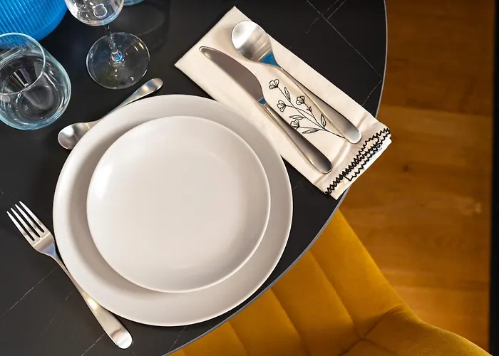 Retro La - Aviatiei Park - Parking - Netflix - Private Garden * Bucureşti