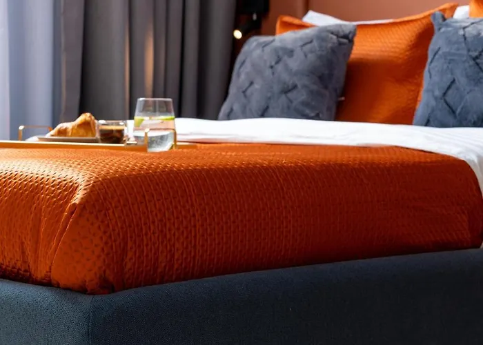 Apartament Retro La - Aviatiei Park - Parking - Netflix - Private Garden Bucureşti