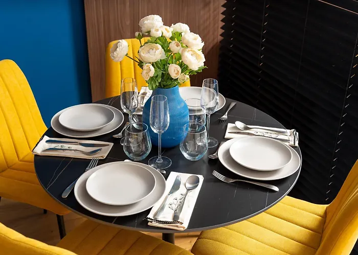 Apartament Retro La - Aviatiei Park - Parking - Netflix - Private Garden