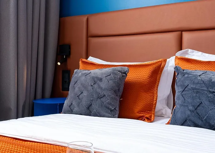 Apartament Retro La - Aviatiei Park - Parking - Netflix - Private Garden