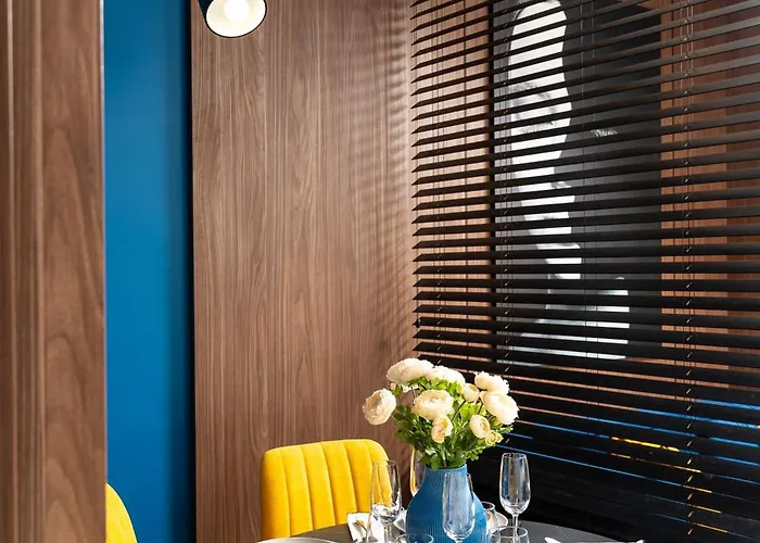 Retro La - Aviatiei Park - Parking - Netflix - Private Garden Apartament