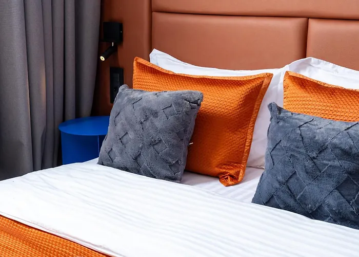 Retro La - Aviatiei Park - Parking - Netflix - Private Garden *