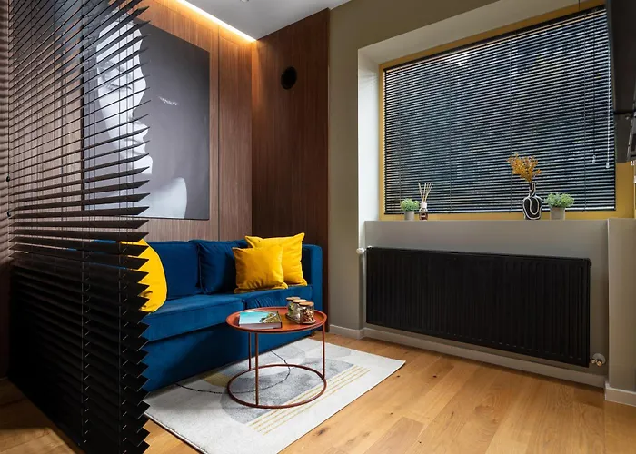 Retro La - Aviatiei Park - Parking - Netflix - Private Garden Apartament