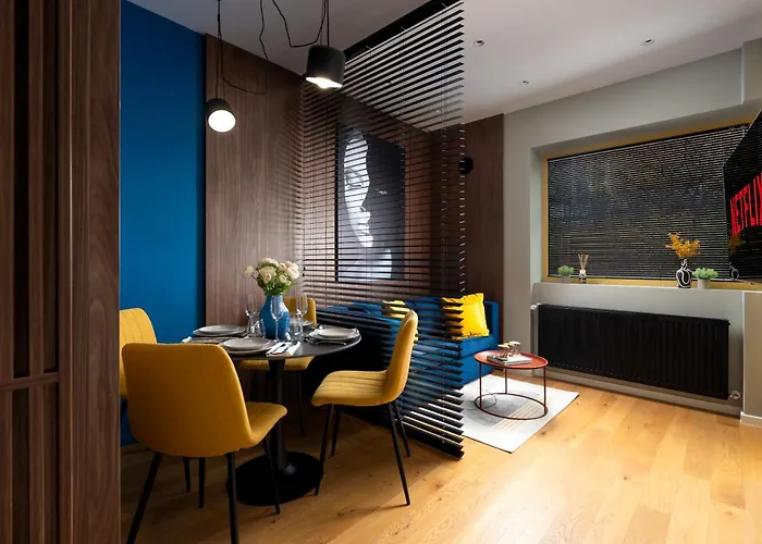 Retro La - Aviatiei Park - Parking - Netflix - Private Garden Apartament