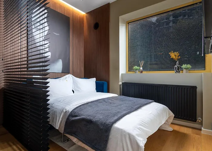 Apartament Retro La - Aviatiei Park - Parking - Netflix - Private Garden Bucureşti