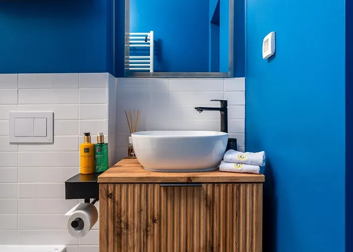 Retro La - Aviatiei Park - Parking - Netflix - Private Garden Apartament