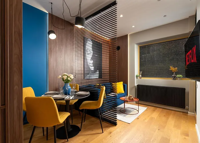 Retro La - Aviatiei Park - Parking - Netflix - Private Garden *