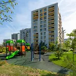 Retro La - Aviatiei Park - Parking - Netflix - Private Garden * Bucharest