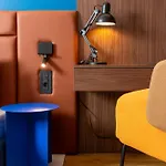 Apartment Retro La - Aviatiei Park - Parking - Netflix - Private Garden *