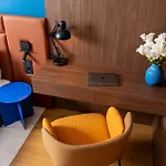 Retro La - Aviatiei Park - Parking - Netflix - Private Garden Apartment *