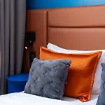Apartment Retro La - Aviatiei Park - Parking - Netflix - Private Garden Bucharest