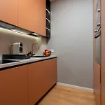 Apartment Retro La - Aviatiei Park - Parking - Netflix - Private Garden Bucharest