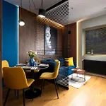 Retro La - Aviatiei Park - Parking - Netflix - Private Garden Bucharest
