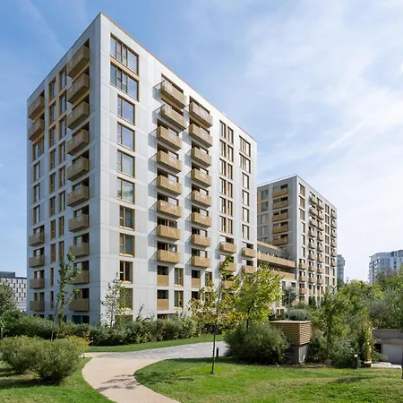 아파트 Retro La - Aviatiei Park - Parking - Netflix - Private Garden