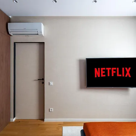 아파트 Retro La - Aviatiei Park - Parking - Netflix - Private Garden 부쿠레슈티