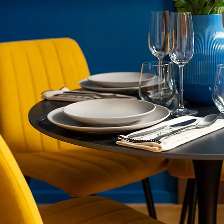 Retro La - Aviatiei Park - Parking - Netflix - Private Garden Apartment