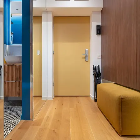 Retro La - Aviatiei Park - Parking - Netflix - Private Garden Apartment *