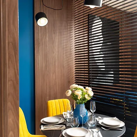 Retro La - Aviatiei Park - Parking - Netflix - Private Garden Appartement