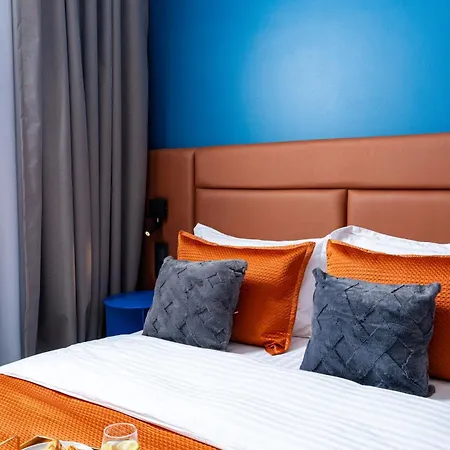 Retro La - Aviatiei Park - Parking - Netflix - Private Garden Appartement *